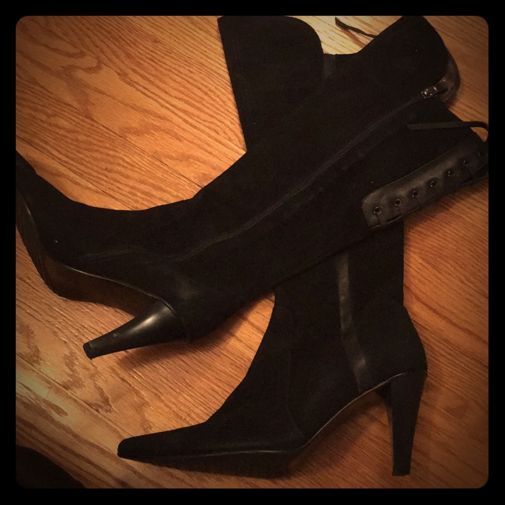 Like New European brand Navona suede leather boots